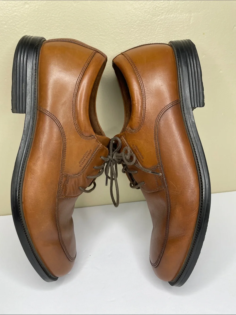 ROCKPORT Leather Apron Toe Slip Resistant Hydro Shield Waterproof Shoes 11.5